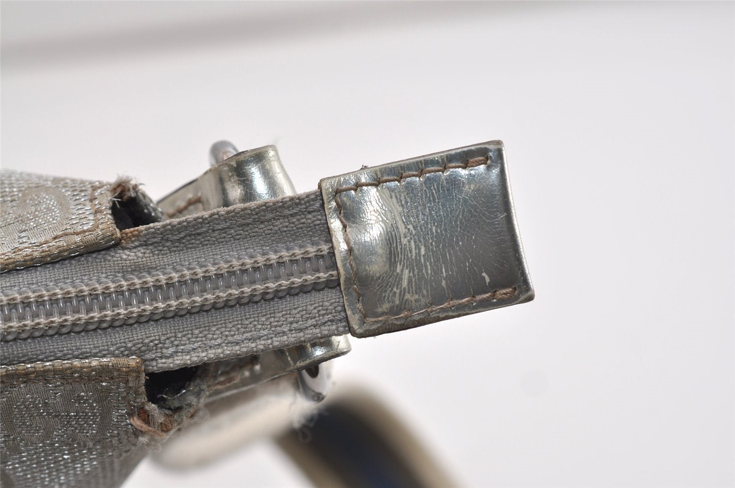 Authentic GUCCI Shoulder Cross Body Bag GG Canvas Leather 145857 Silver 5958J