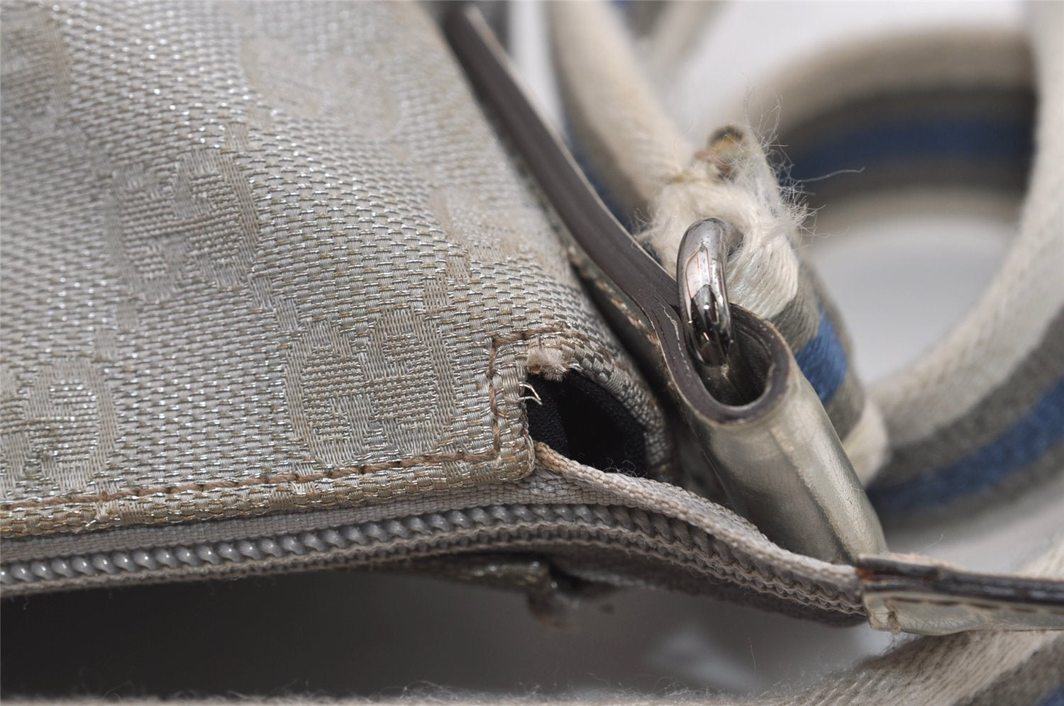 Authentic GUCCI Shoulder Cross Body Bag GG Canvas Leather 145857 Silver 5958J