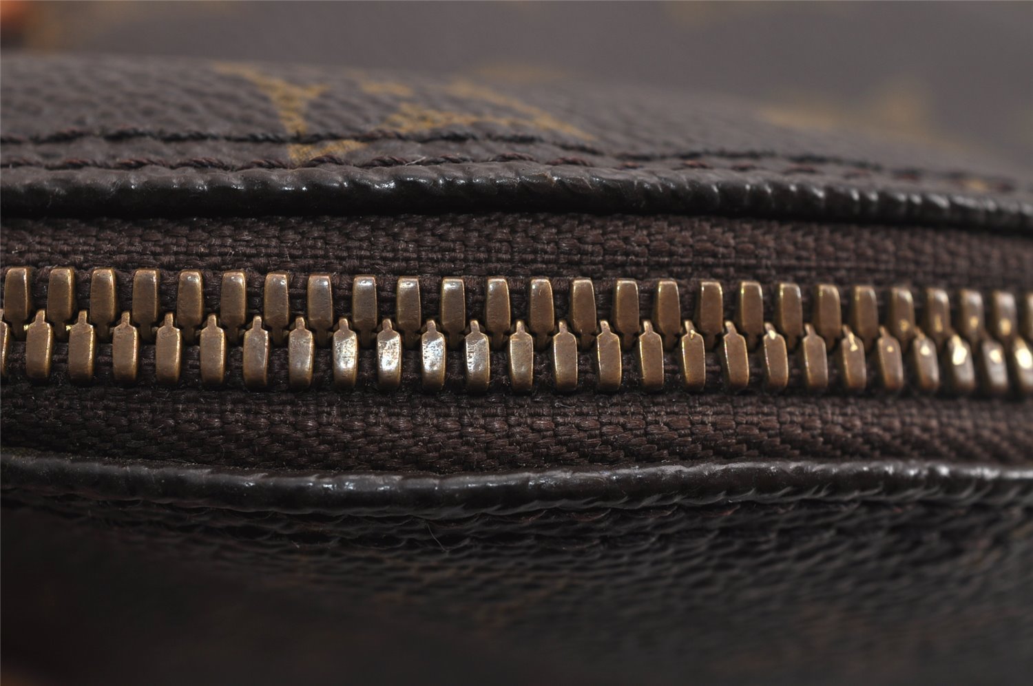 Authentic Louis Vuitton Monogram Alma Hand Bag Purse M51130 LV 5964J