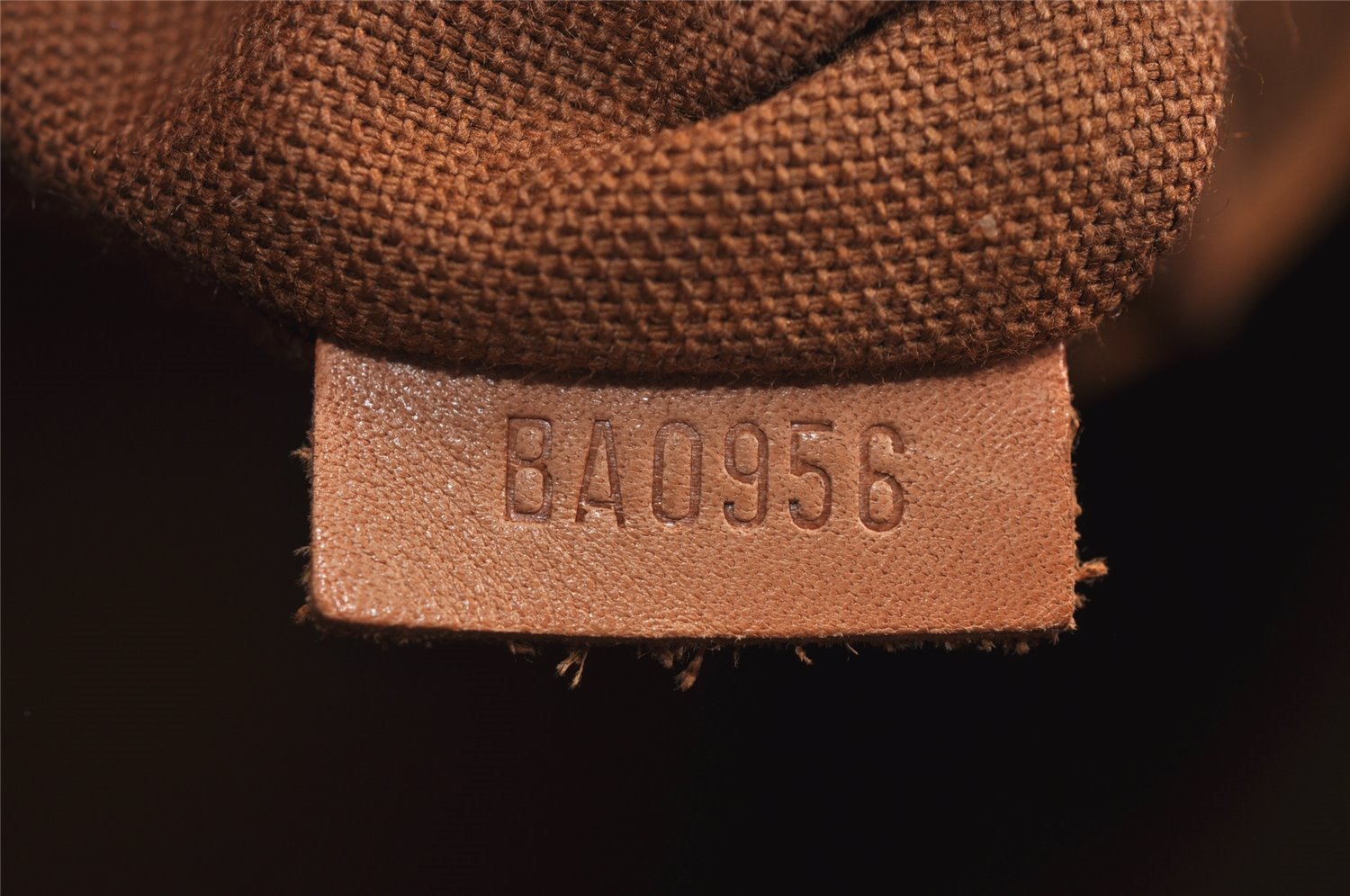 Authentic Louis Vuitton Monogram Alma Hand Bag Purse M51130 LV 5964J