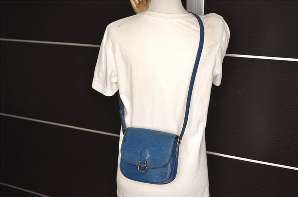 Auth Louis Vuitton Epi Saint Cloud PM Shoulder Cross Bag Blue M52195 LV 5971J