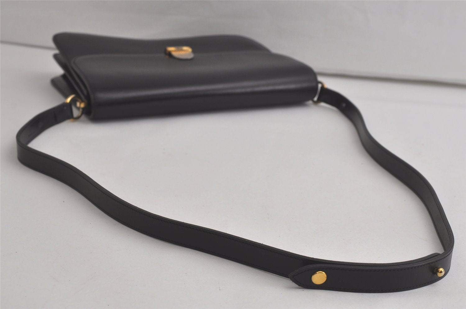 Authentic Christian Dior Shoulder Cross Body Bag Purse Leather Black 5975K