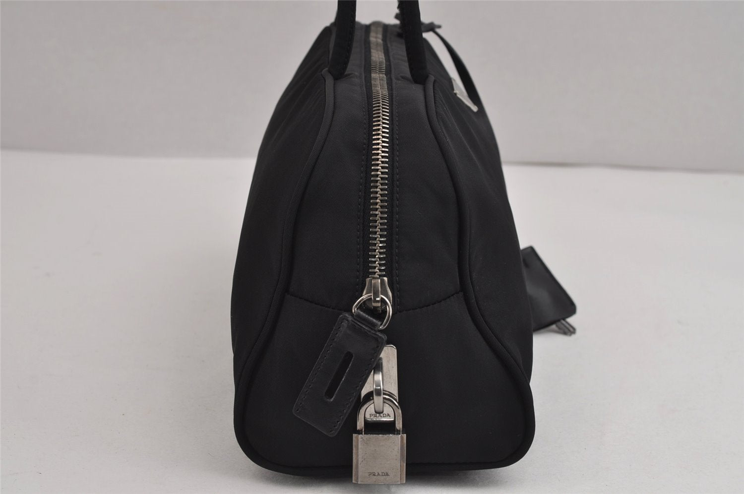 Authentic PRADA Vintage Nylon Tessuto Leather Shoulder Hand Bag Black 5976J