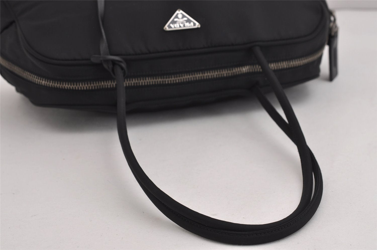 Authentic PRADA Vintage Nylon Tessuto Leather Shoulder Hand Bag Black 5976J