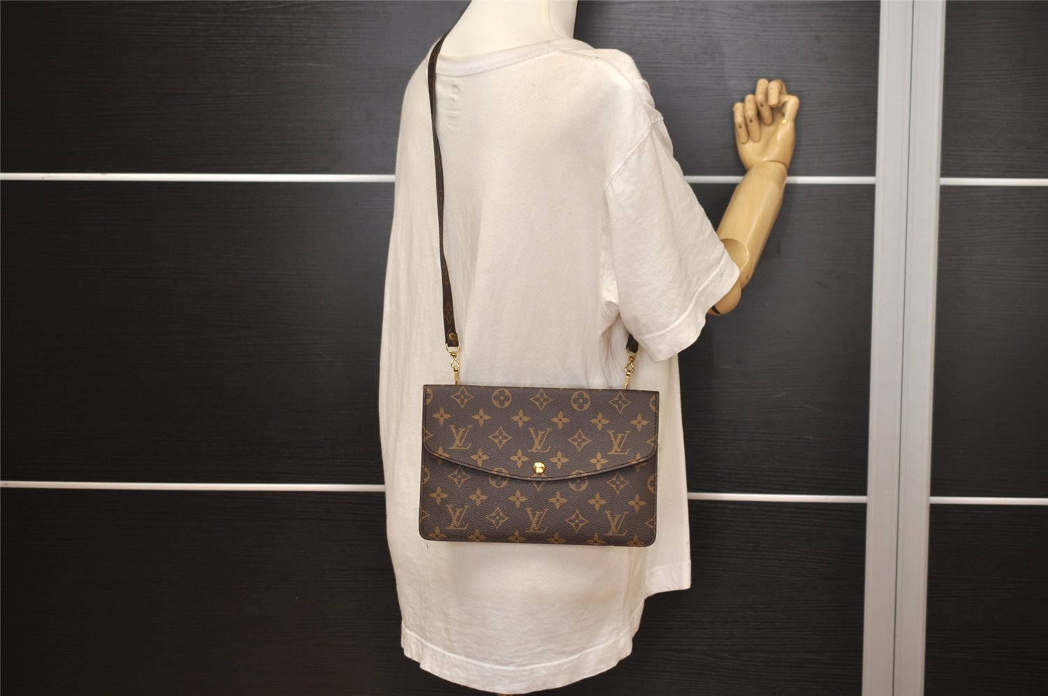 Auth Louis Vuitton Monogram Pochette Double Rabat Shoulder Bag M51815 LV 5979J