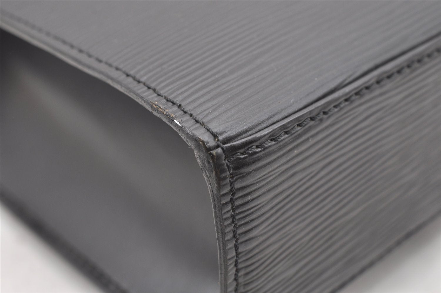 Authentic Louis Vuitton Epi Malesherbes Hand Bag Purse Black M52372 LV 5983J