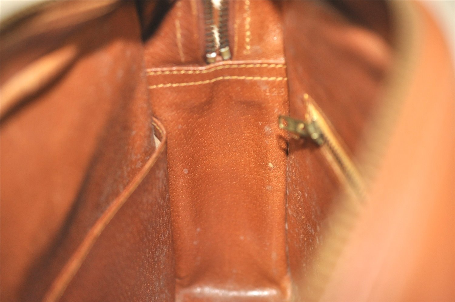 Authentic Louis Vuitton Monogram Sac Bandouliere 30 Shoulder Bag Old Model 5986I