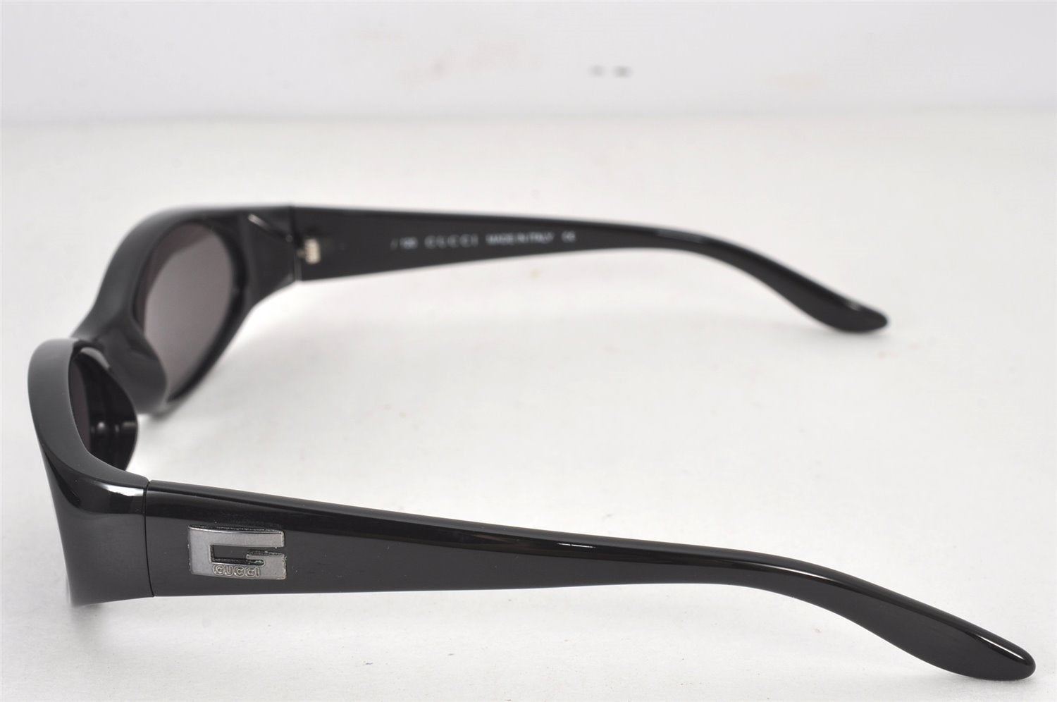 Authentic GUCCI Vintage Sunglasses GG 2457/S Plastic Black 5987K