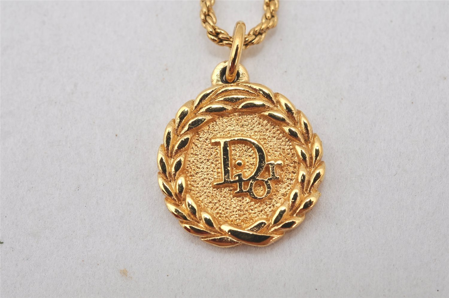 Authentic Christian Dior Gold Tone Chain Pendant Necklace CD 5988K