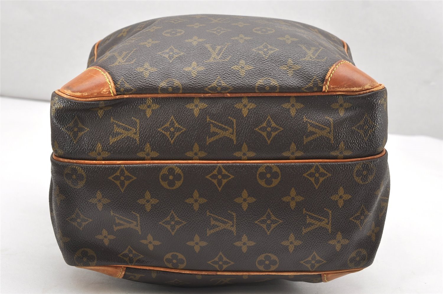 Authentic Louis Vuitton Monogram Amazone GM Shoulder Cross Body Bag LV 5996K