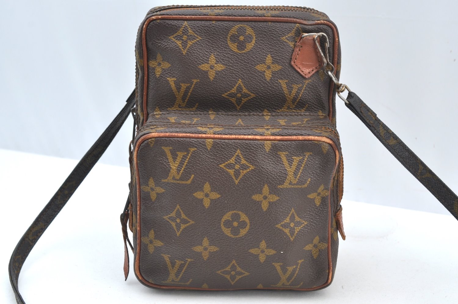 Authentic Louis Vuitton Monogram Amazone Shoulder Cross Body Bag Old Model 5997H