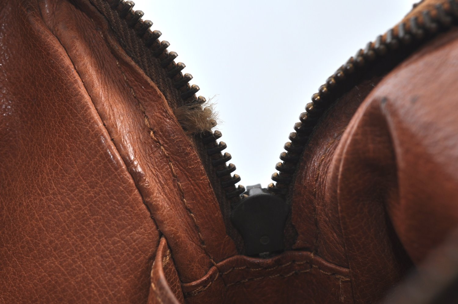 Authentic Louis Vuitton Monogram Amazone Shoulder Cross Body Bag Old Model 5997H