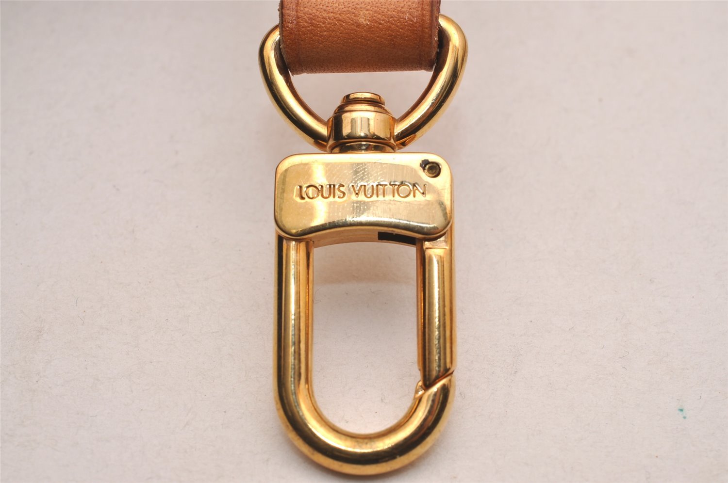 Authentic Louis Vuitton Leather Shoulder Strap Beige 46.9