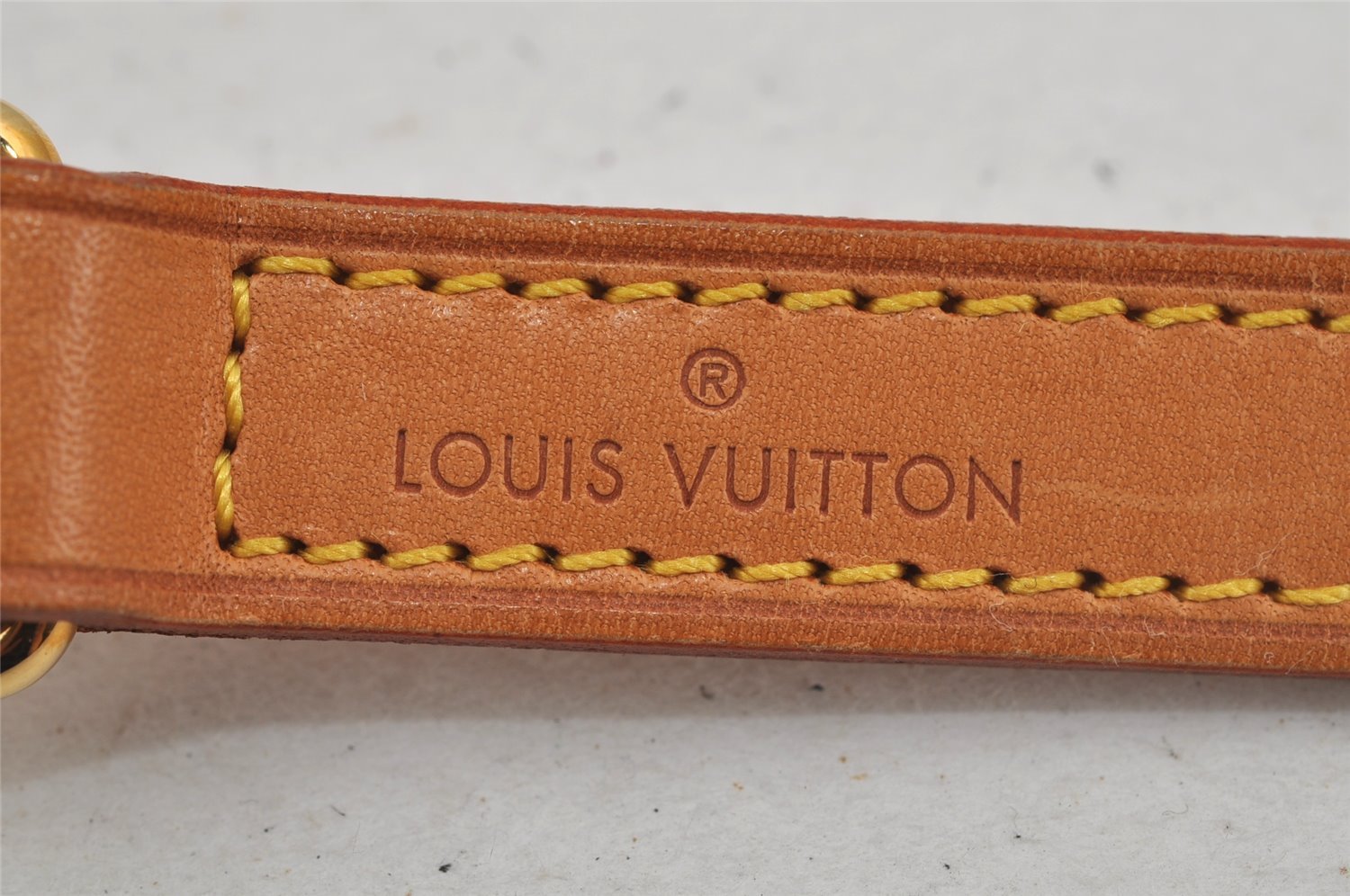 Authentic Louis Vuitton Leather Shoulder Strap Beige 39.2