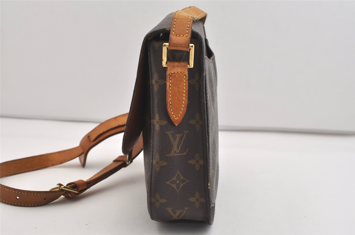 Authentic Louis Vuitton Monogram Saint Cloud GM M51242 Shoulder Cross Bag 6010J