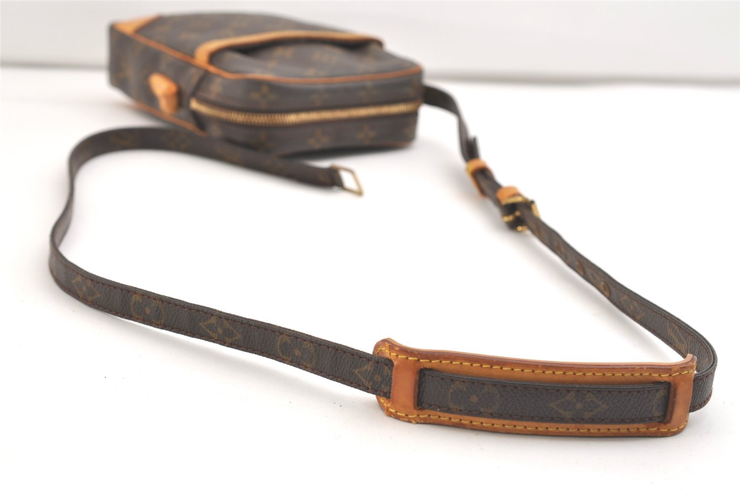 Authentic Louis Vuitton Monogram Danube Shoulder Crossbody Bag M45266 Junk 6012J