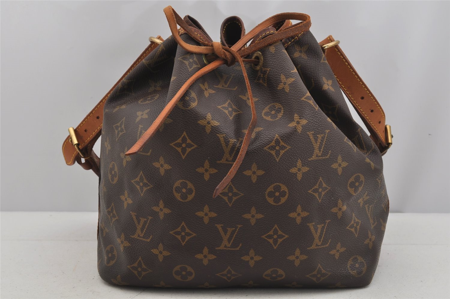 Authentic Louis Vuitton Monogram Petit Noe M42226 Shoulder Drawstring Bag 6017J