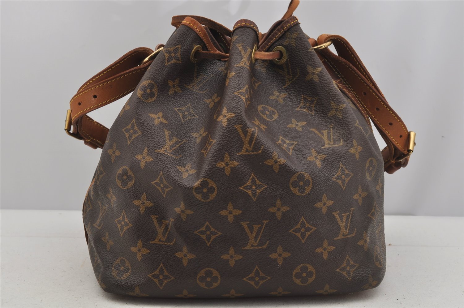 Authentic Louis Vuitton Monogram Petit Noe M42226 Shoulder Drawstring Bag 6017J