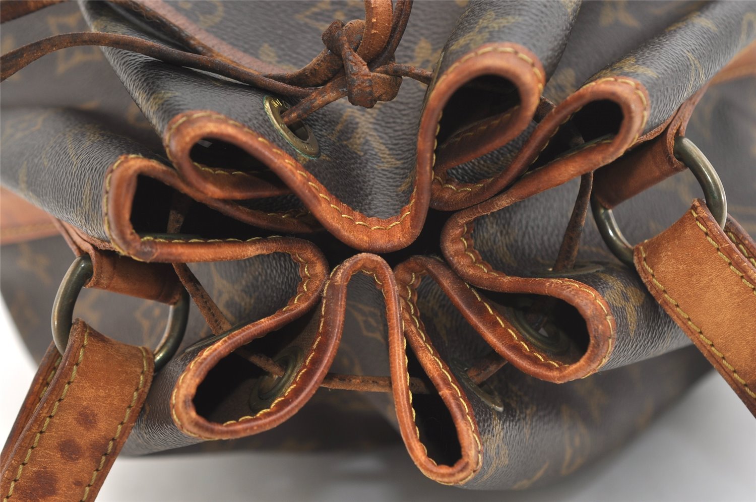 Authentic Louis Vuitton Monogram Petit Noe M42226 Shoulder Drawstring Bag 6019J