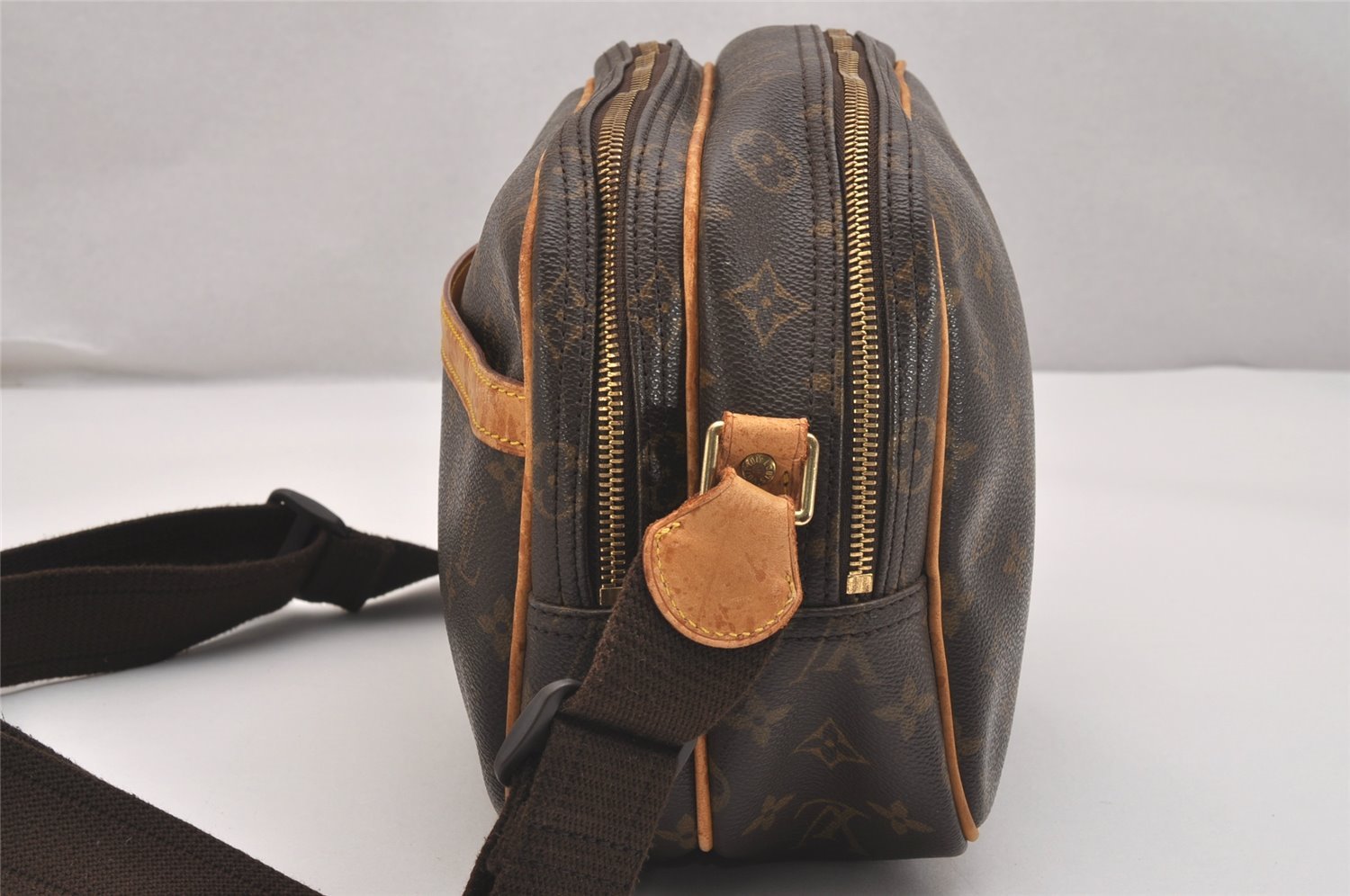 Authentic Louis Vuitton Monogram Reporter PM Shoulder Cross Bag M45254 LV 6020J