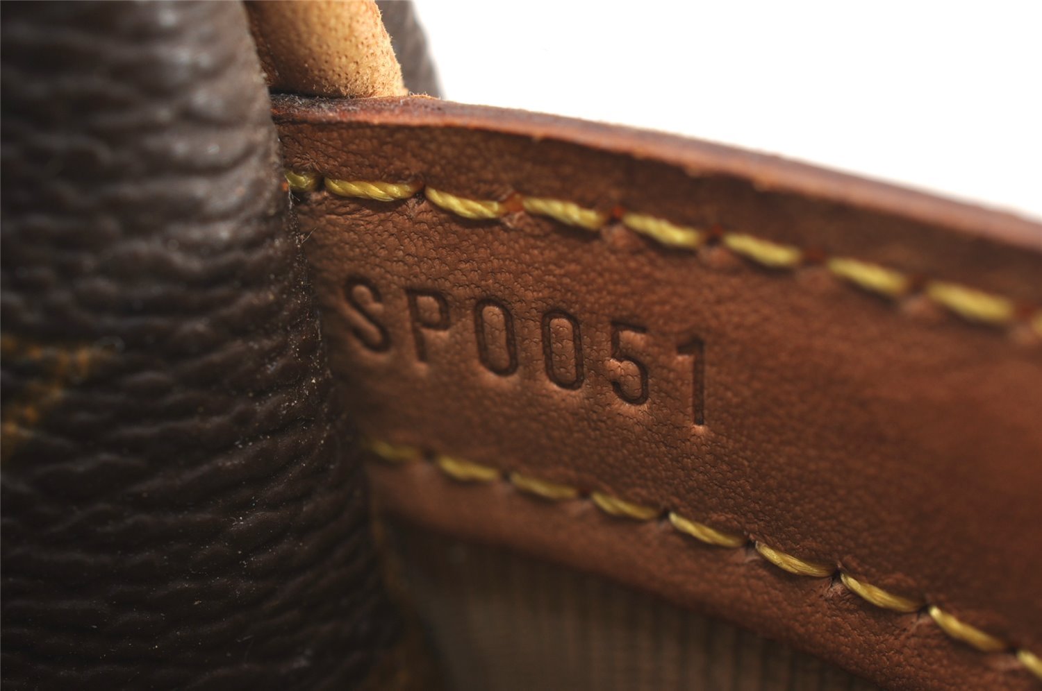 Authentic Louis Vuitton Monogram Reporter PM Shoulder Cross Bag M45254 LV 6020J