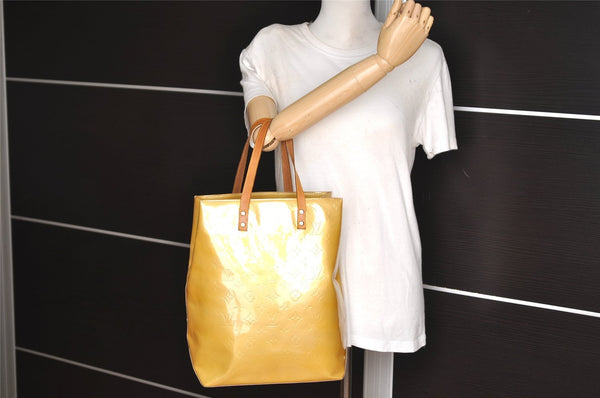 Authentic Louis Vuitton Vernis Reade MM Hand Bag Yellow M91141 LV 6022J