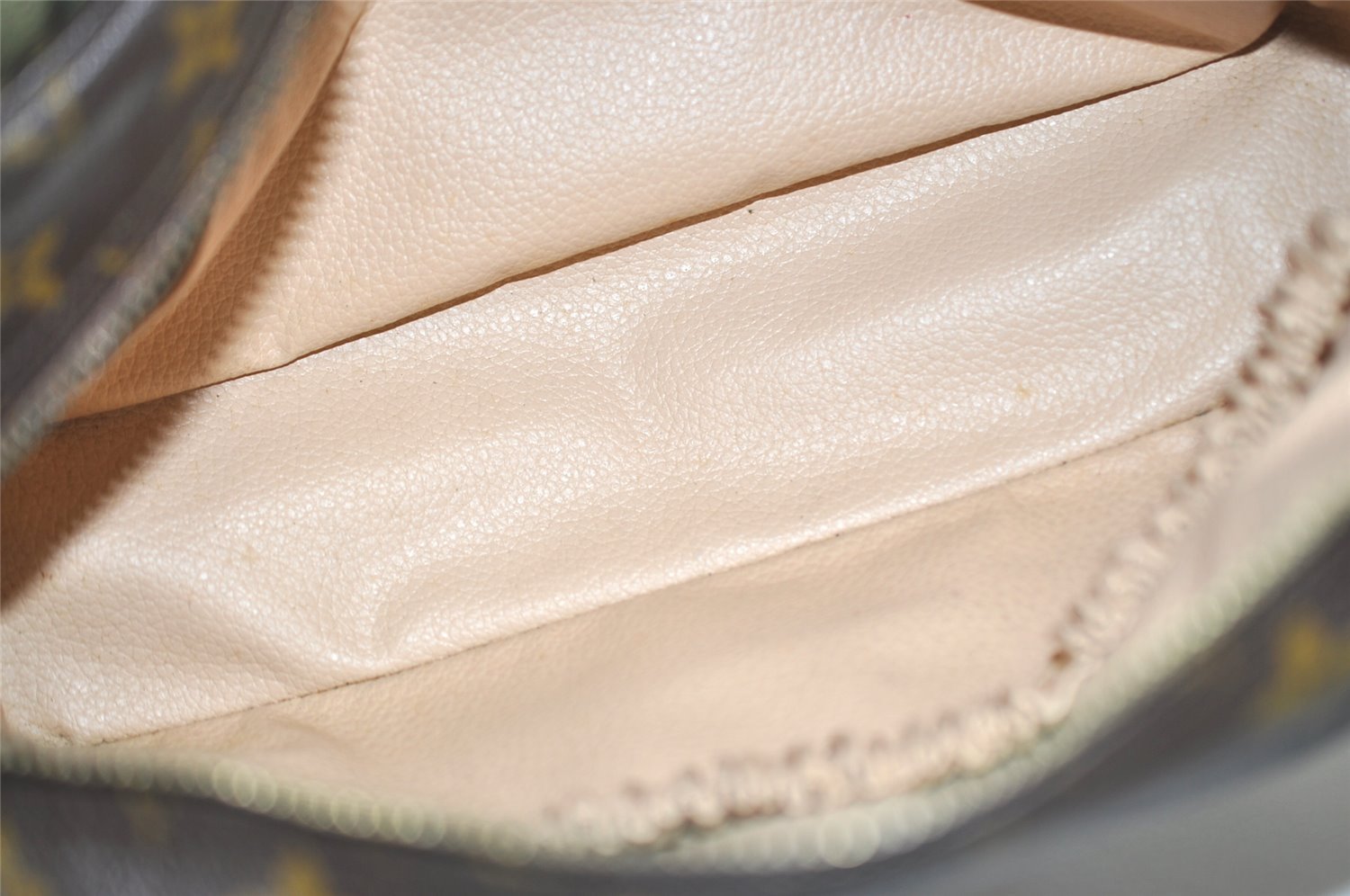 Authentic Louis Vuitton Monogram Trousse Toilette 28 Clutch Bag M47522 LV 6031J