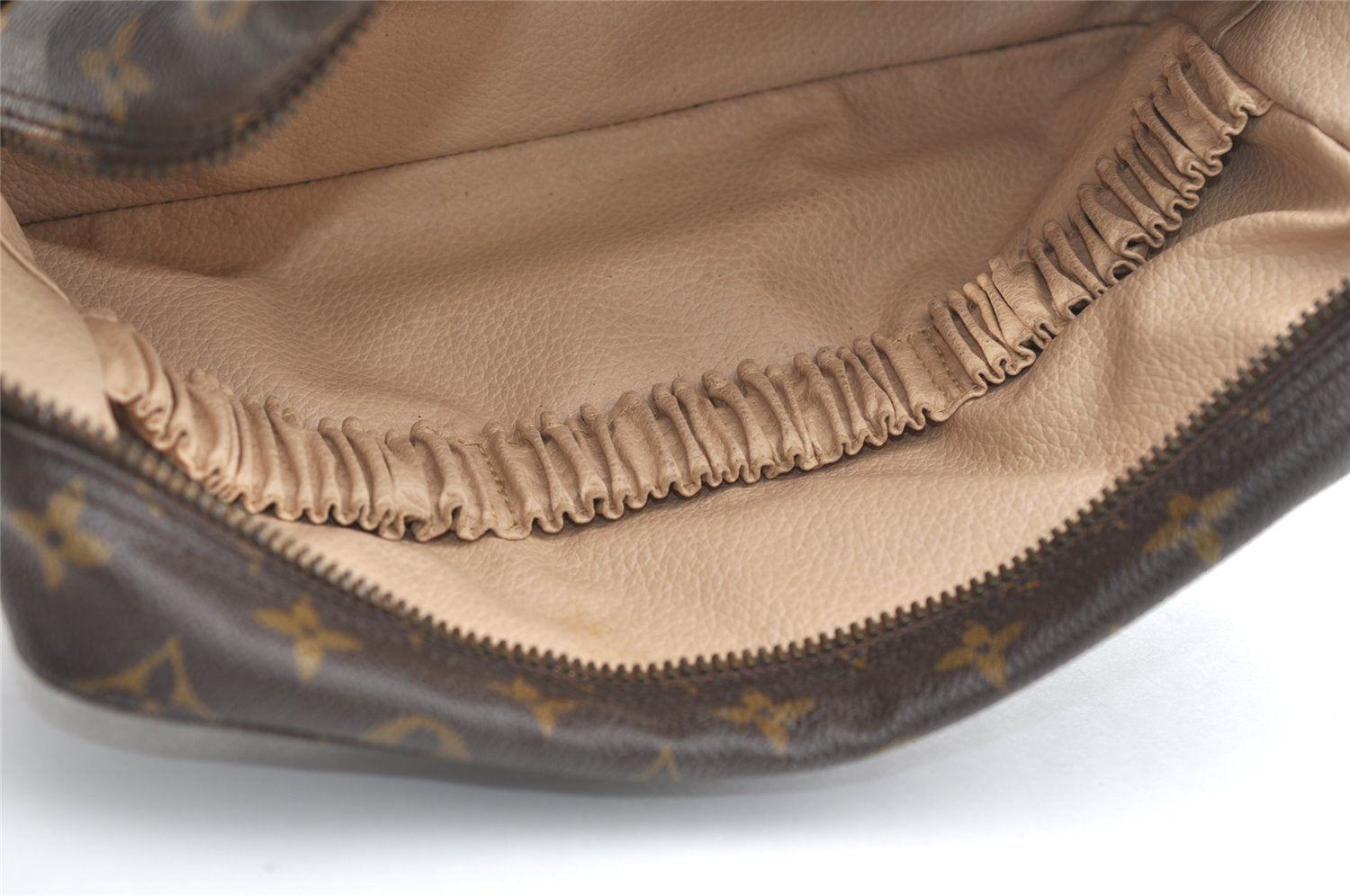 Authentic Louis Vuitton Monogram Trousse Toilette 28 Clutch Bag M47522 LV 6031J