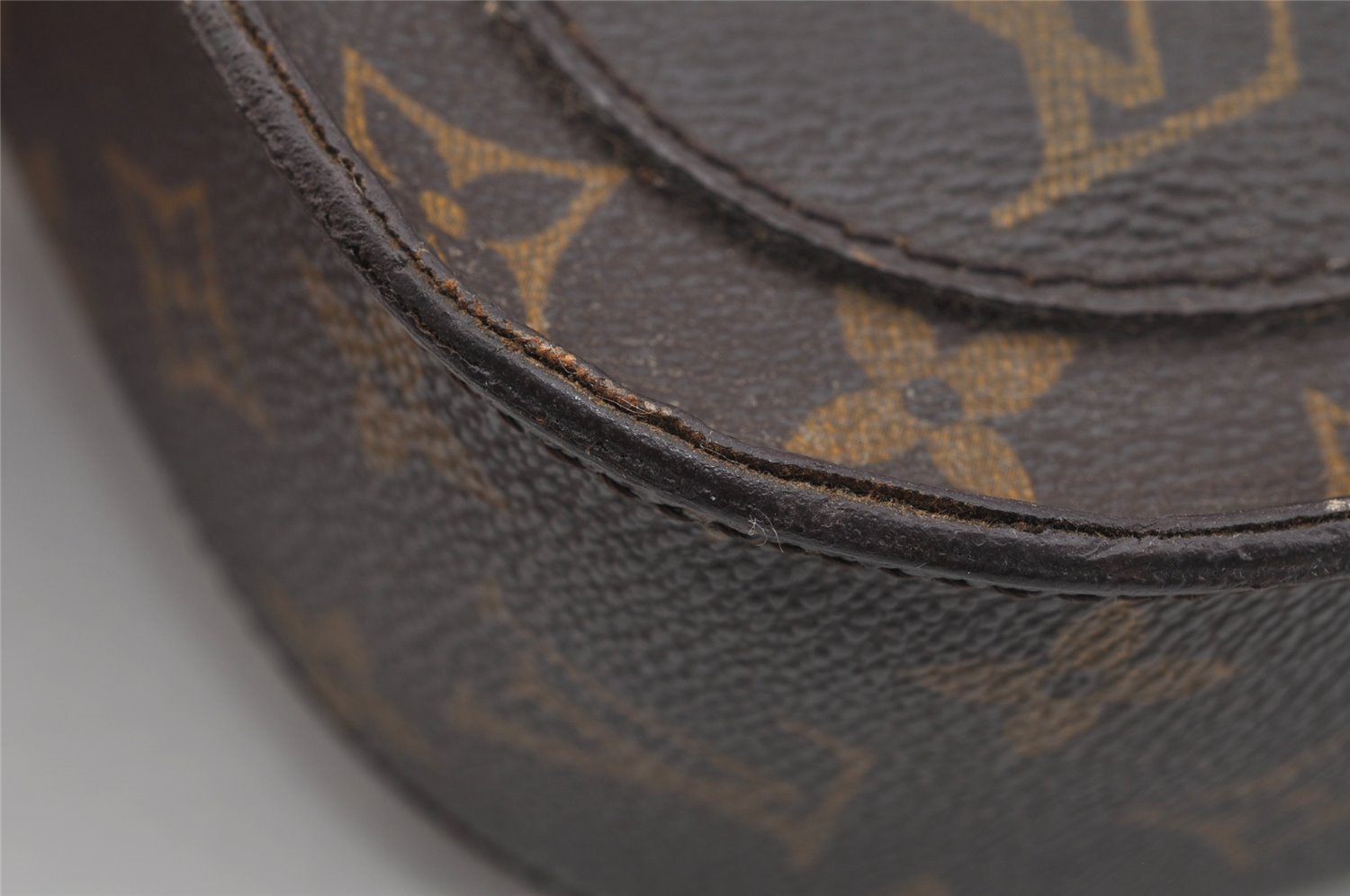 Authentic Louis Vuitton Monogram Saint Cloud GM M51242 Shoulder Cross Bag 6033J