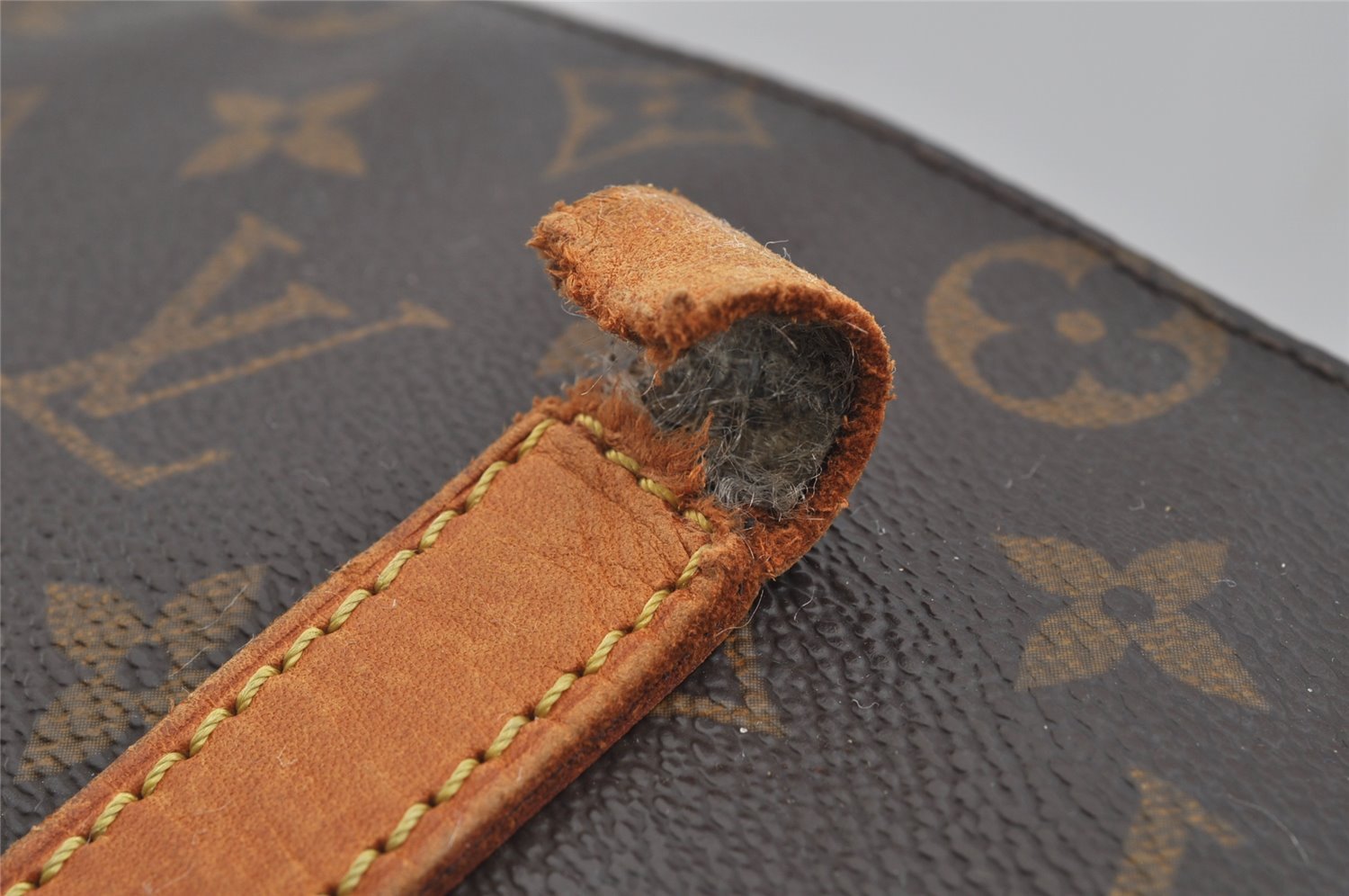 Authentic Louis Vuitton Monogram Cabas Mezzo Shoulder Tote Bag M51151 Junk 6036J