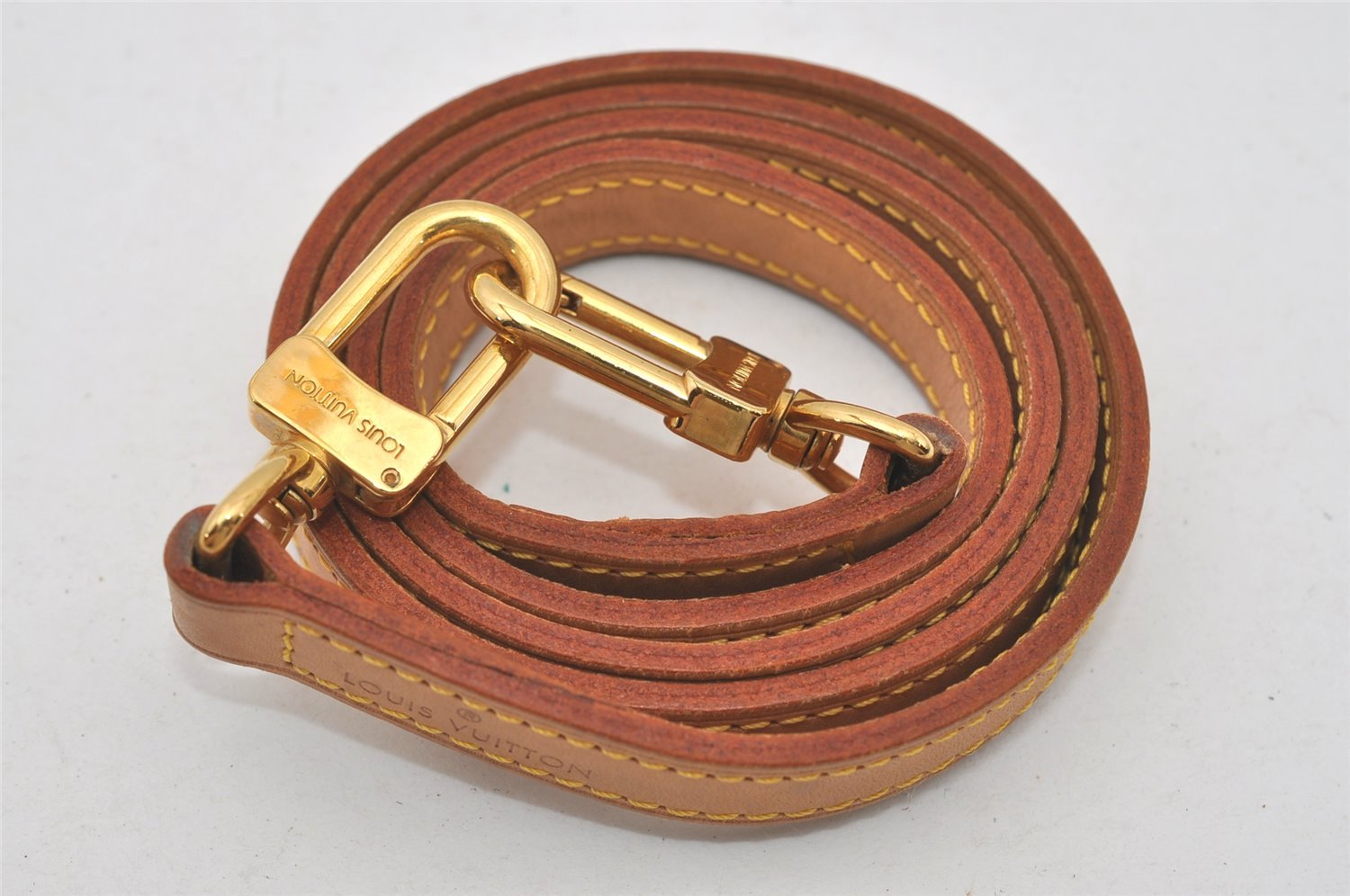 Authentic Louis Vuitton Leather Shoulder Strap Beige 39