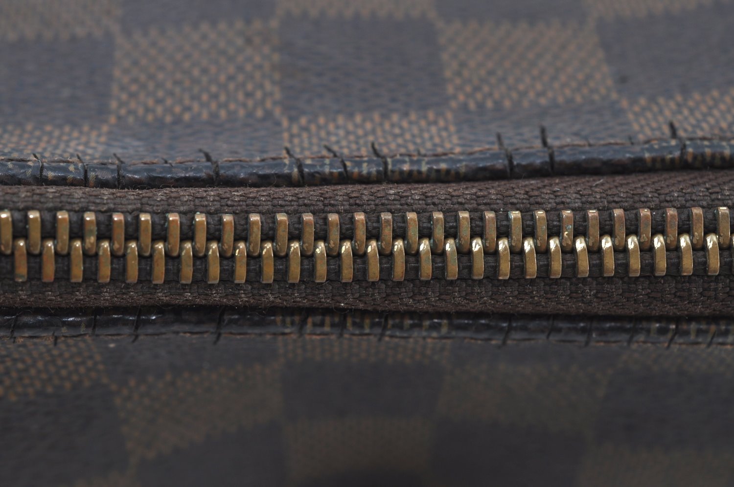 Authentic Louis Vuitton Damier Bloomsbury PM Shoulder Cross Bag N42251 LV 6038H