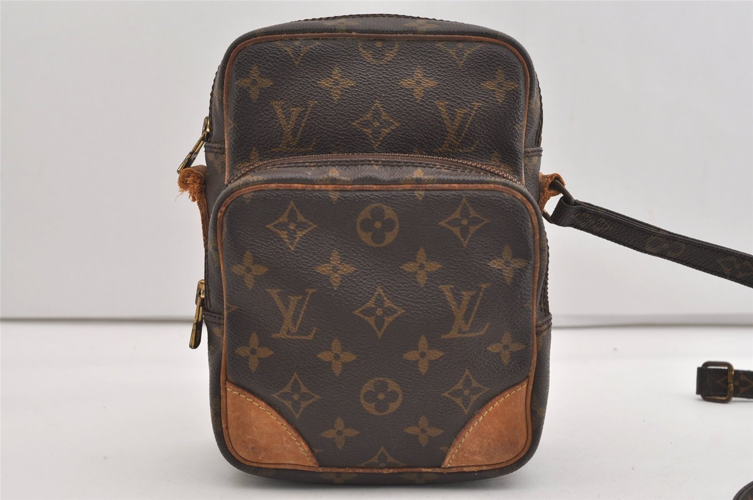 Authentic Louis Vuitton Monogram Amazone Shoulder Cross Bag M45236 LV Junk 6038J