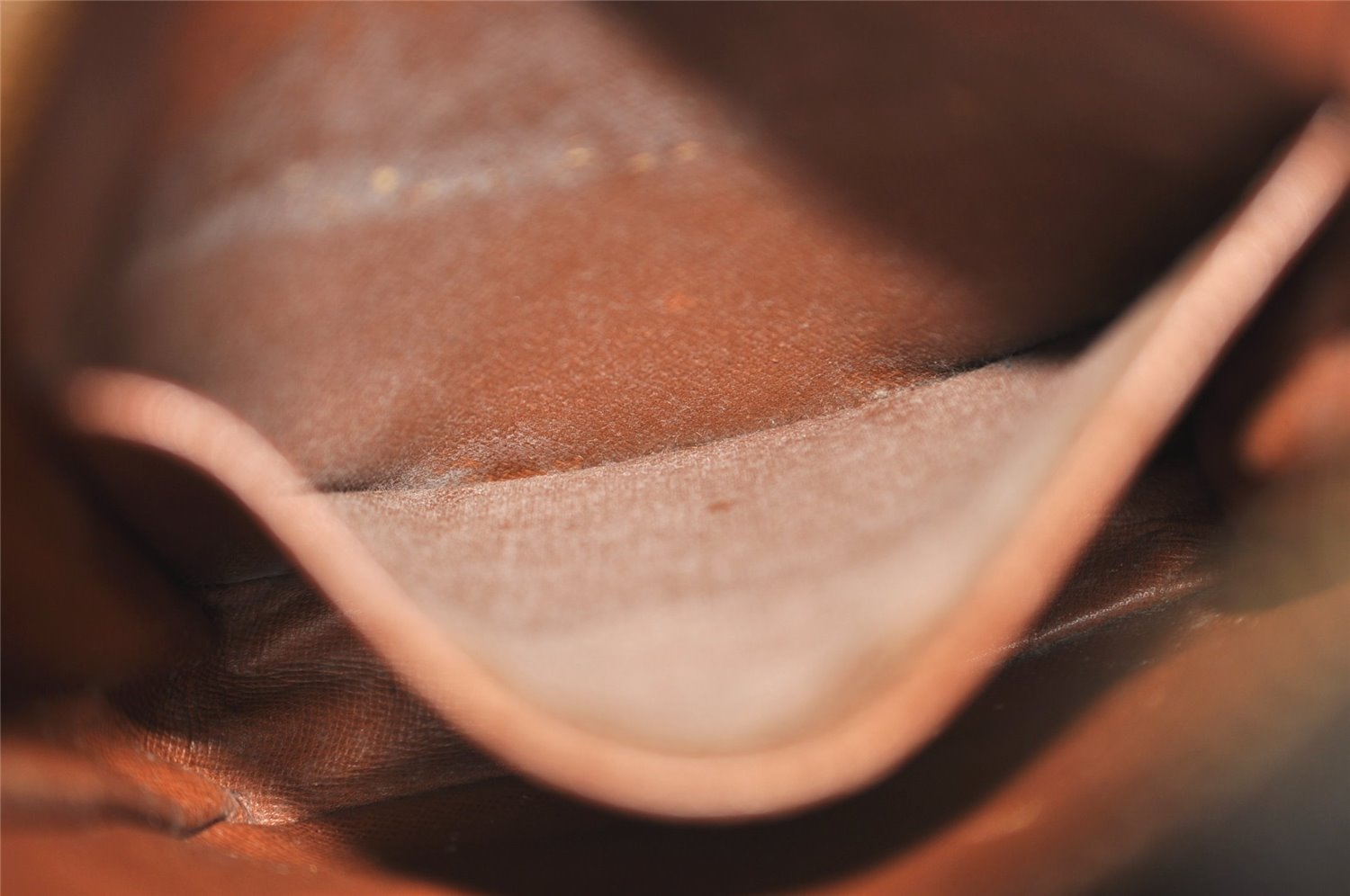 Authentic Louis Vuitton Monogram Amazone Shoulder Cross Bag M45236 LV Junk 6038J