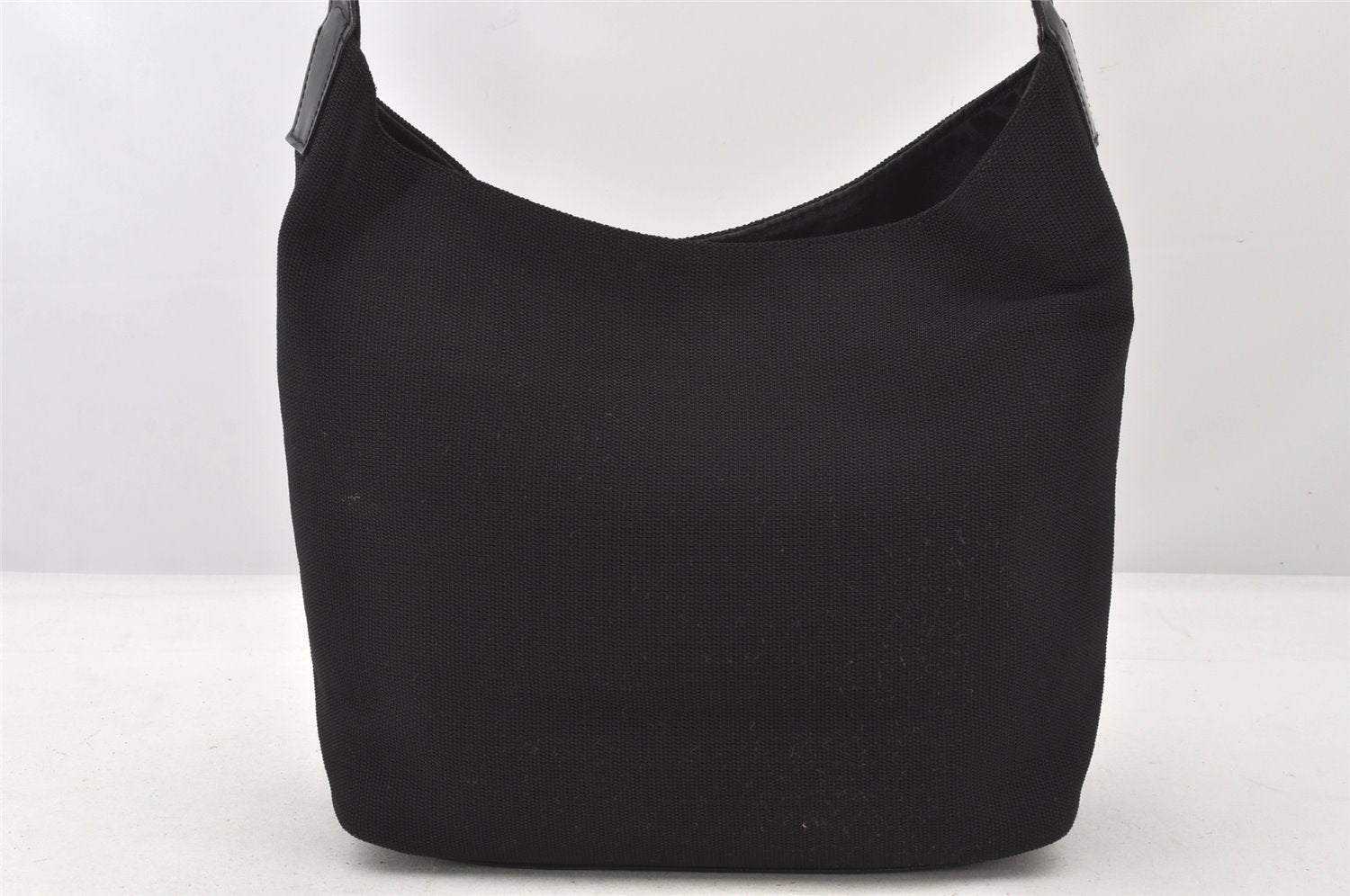 Authentic GUCCI Vintage Shoulder Hand Bag Purse Nylon Leather Black 6039K