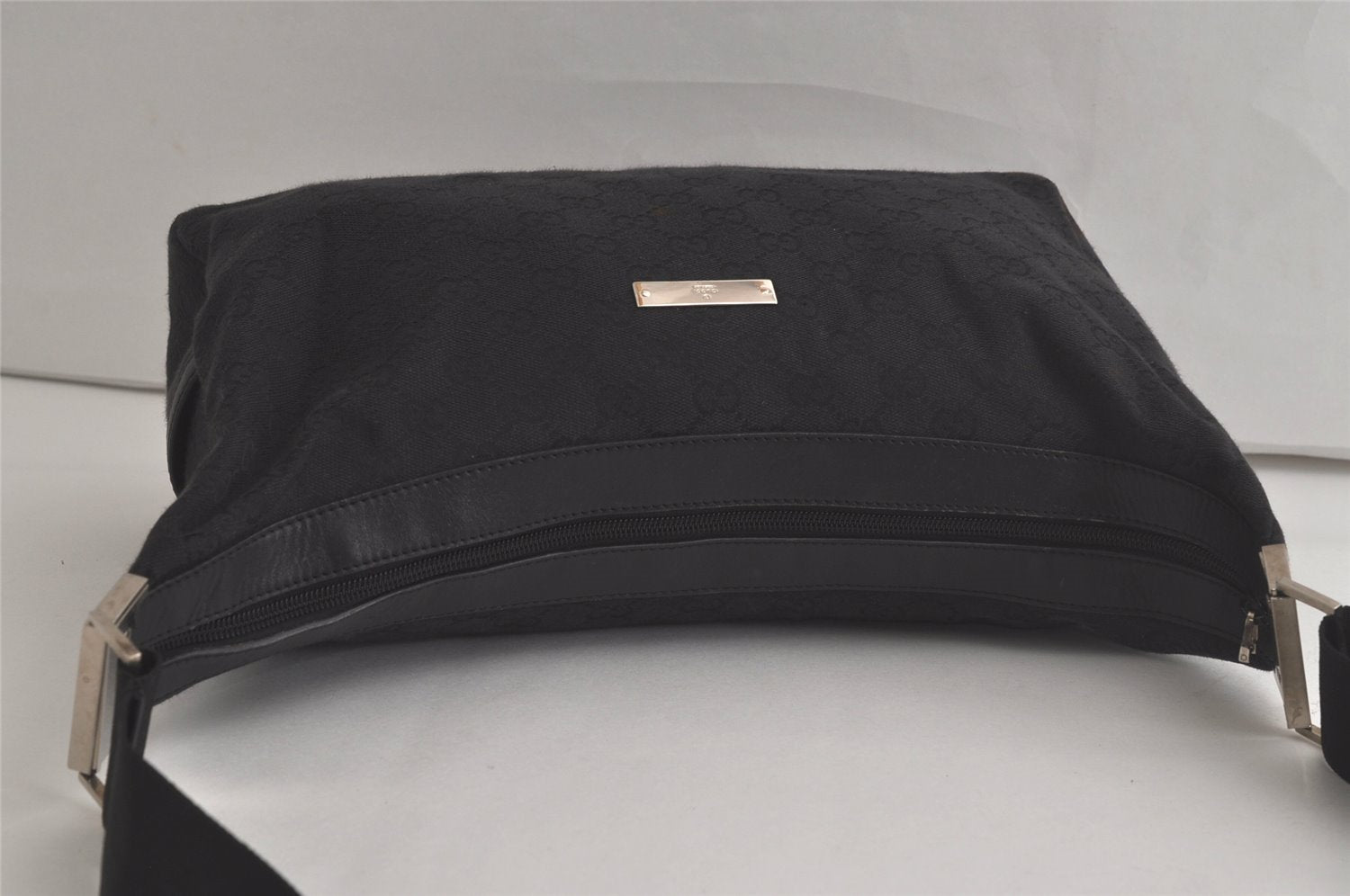 Authentic GUCCI Shoulder Cross Body Bag GG Canvas Leather 0190432 Black 6040K