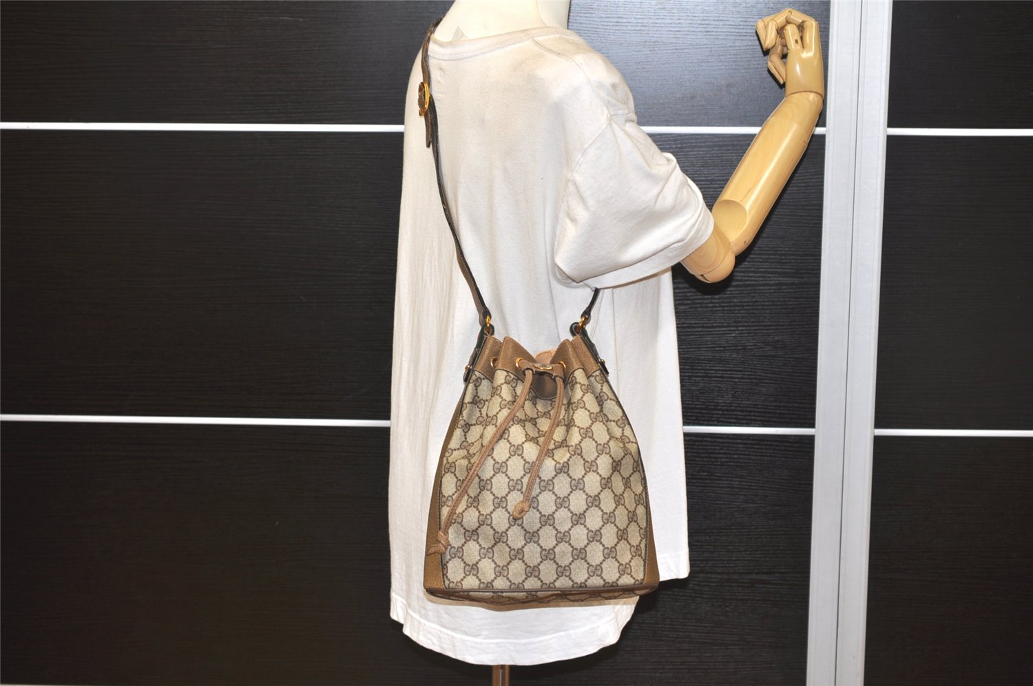 Authentic GUCCI Web Sherry Line Drawstring Bag GG PVC Leather Brown Junk 6041K