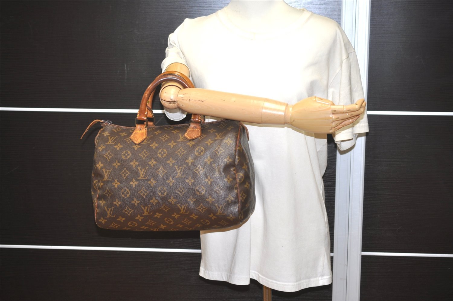 Authentic Louis Vuitton Monogram Speedy 30 Hand Boston Bag M41526 LV 6047I