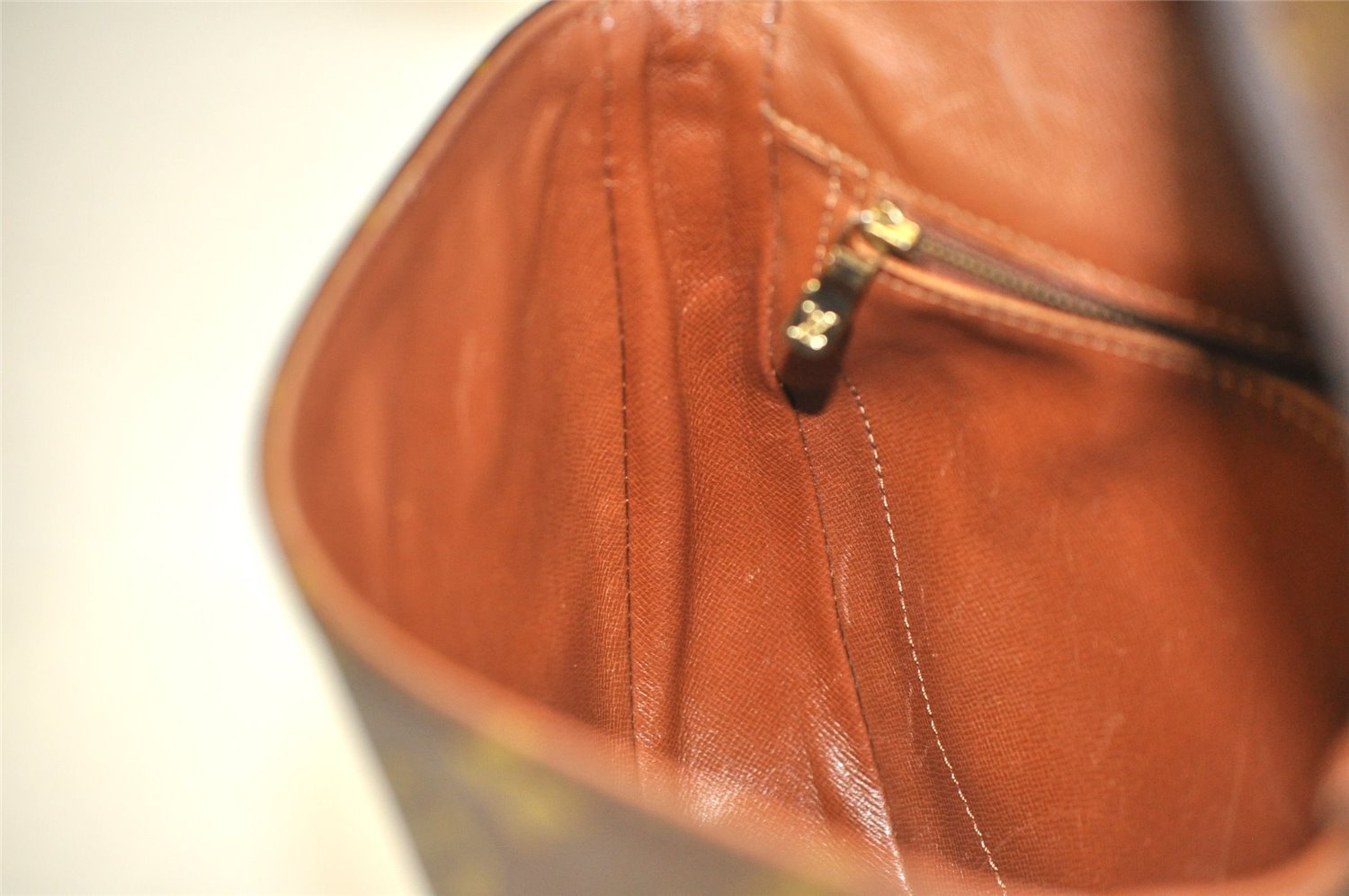 Authentic Louis Vuitton Monogram Chantilly GM Shoulder Bag M51232 LV Junk 6048J