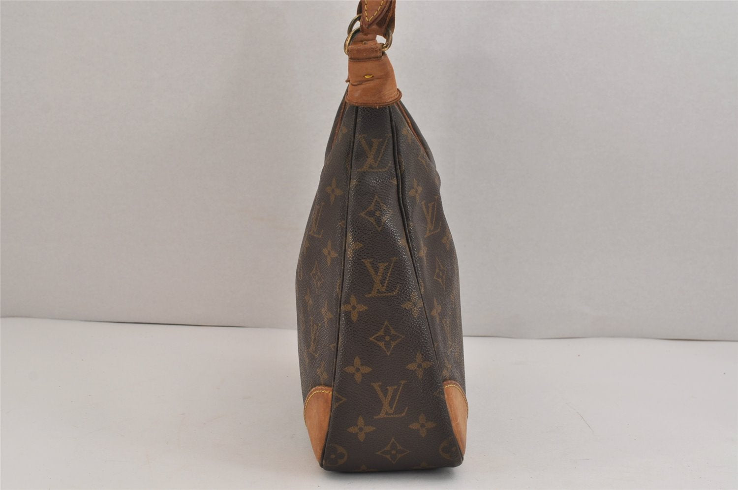Authentic Louis Vuitton Monogram Boulogne 30 Shoulder Cross Bag M52165 LV 6049J