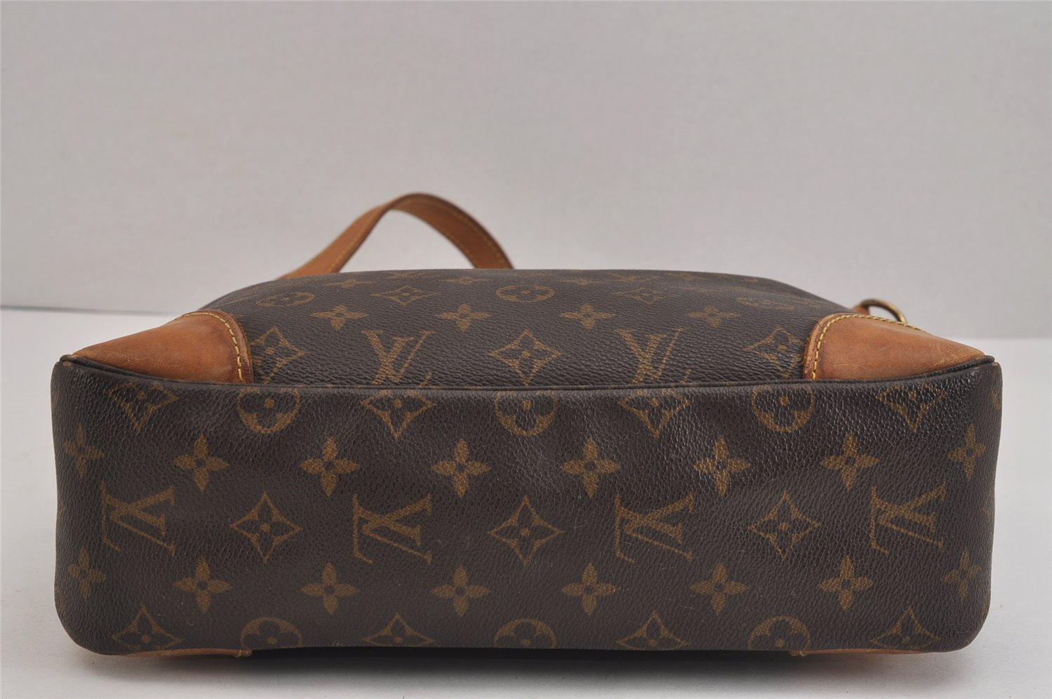 Authentic Louis Vuitton Monogram Boulogne 30 Shoulder Cross Bag M52165 LV 6049J