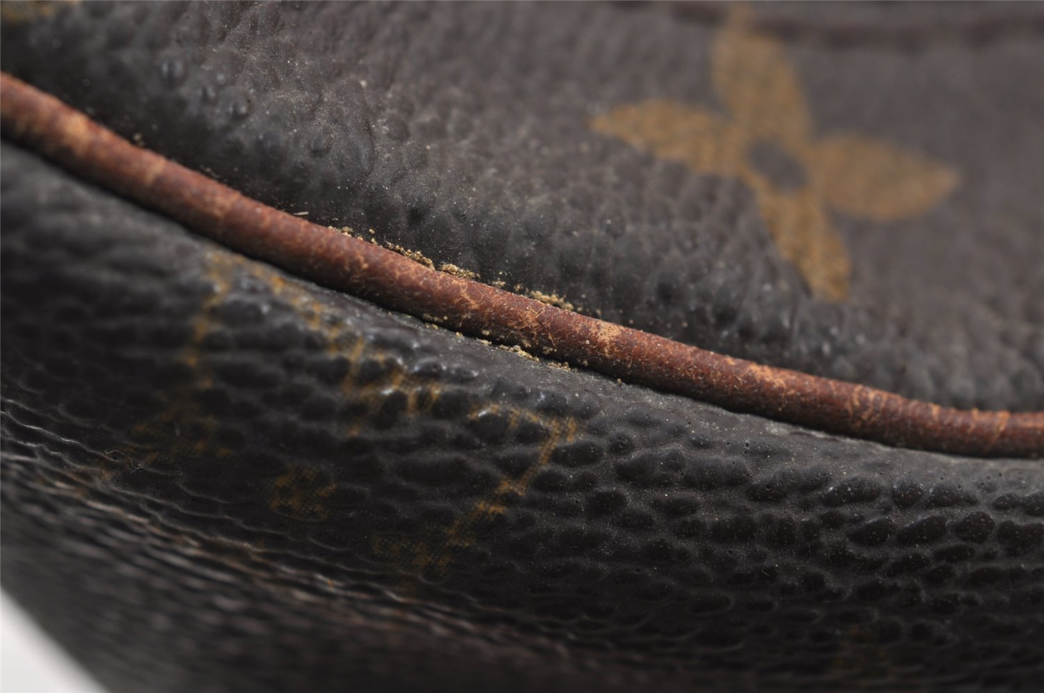 Authentic Louis Vuitton Monogram Boulogne 30 Shoulder Cross Bag M52165 LV 6049J