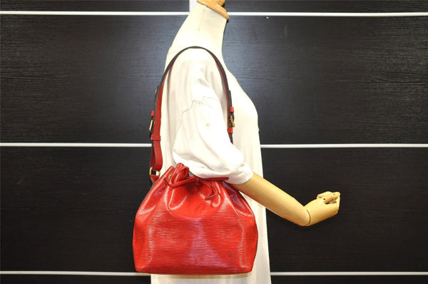 Authentic Louis Vuitton Epi Petit Noe Shoulder Drawstring Bag M44107 Red 6051I