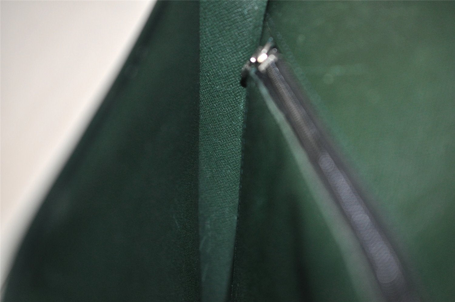 Auth Louis Vuitton Taiga Volga Document case Clutch Bag Green M30204 LV 6053I