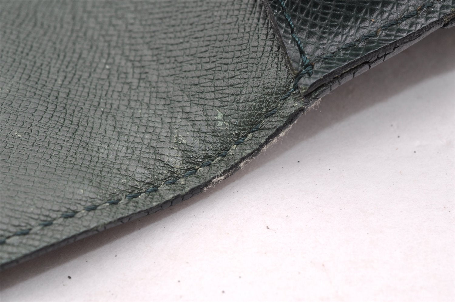 Auth Louis Vuitton Taiga Volga Document case Clutch Bag Green M30204 LV 6053I