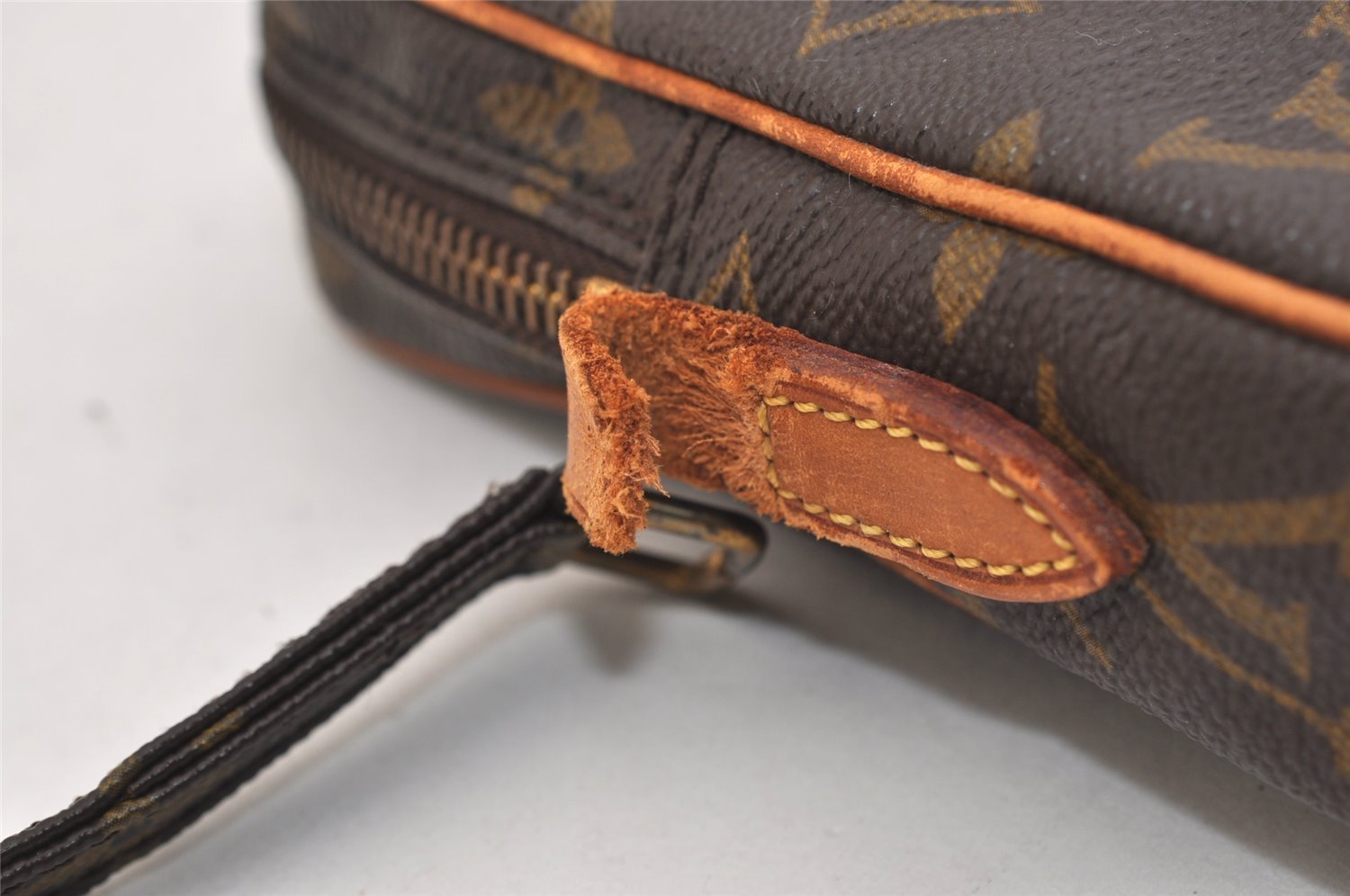 Auth Louis Vuitton Monogram Mini Poche Danube Shoulder Bag M45268 Junk 6053J