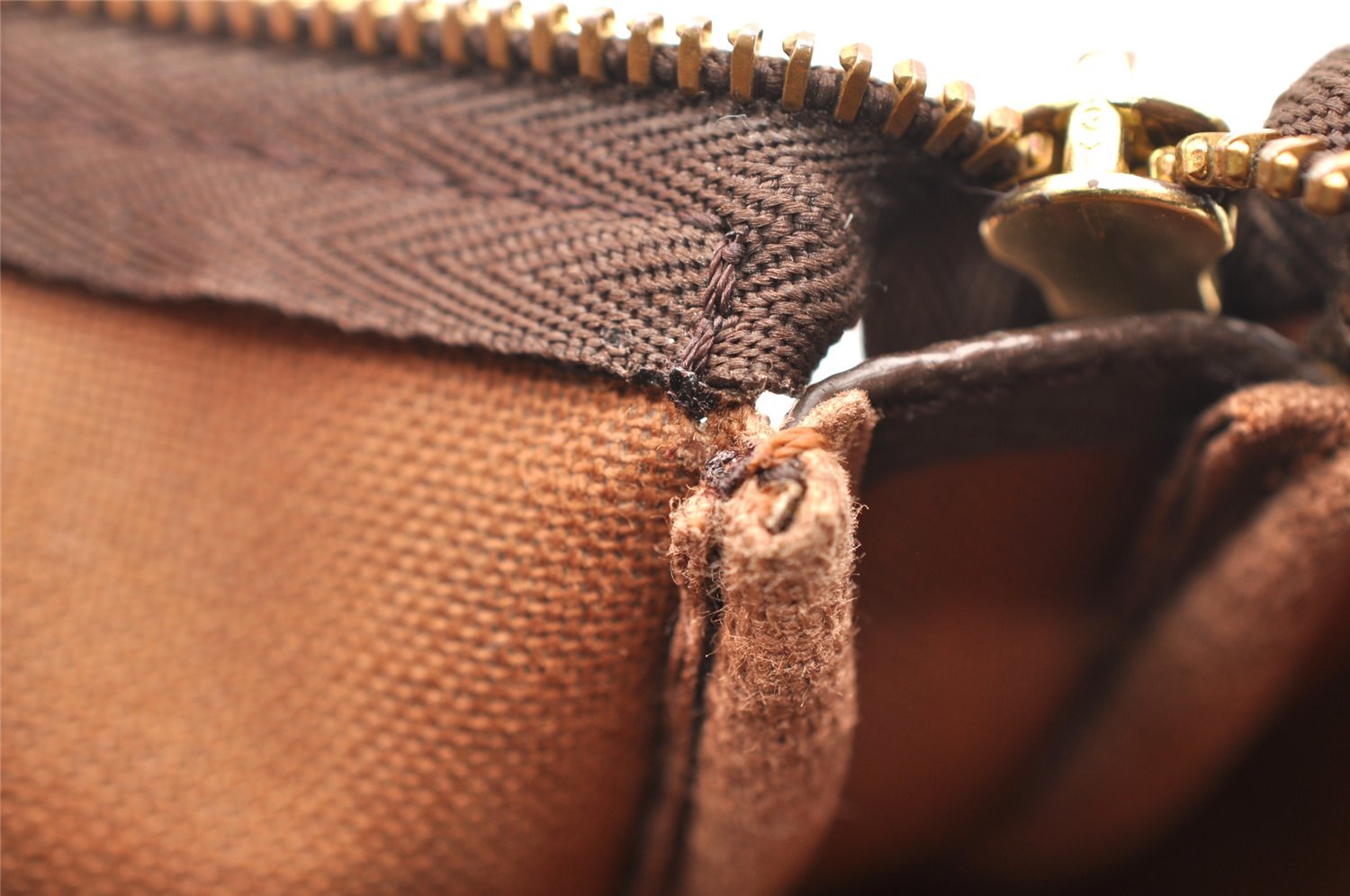 Authentic Louis Vuitton Monogram Pochette Accessoires Pouch M51980 LV 6056I