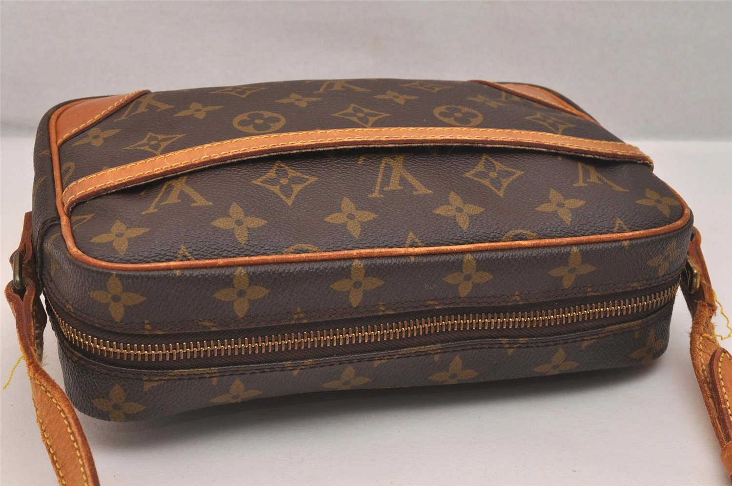 Authentic Louis Vuitton Monogram Trocadero 23 Shoulder Cross Bag M51276 LV 6056J