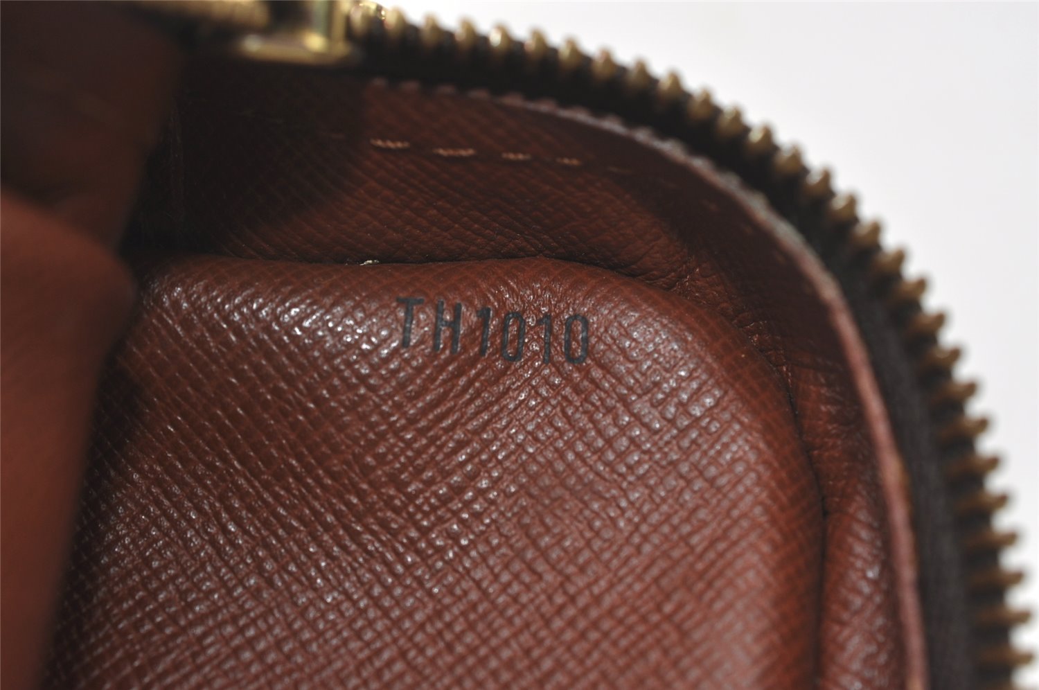 Authentic Louis Vuitton Monogram Amazone Shoulder Cross Bag M45236 Junk 6057I