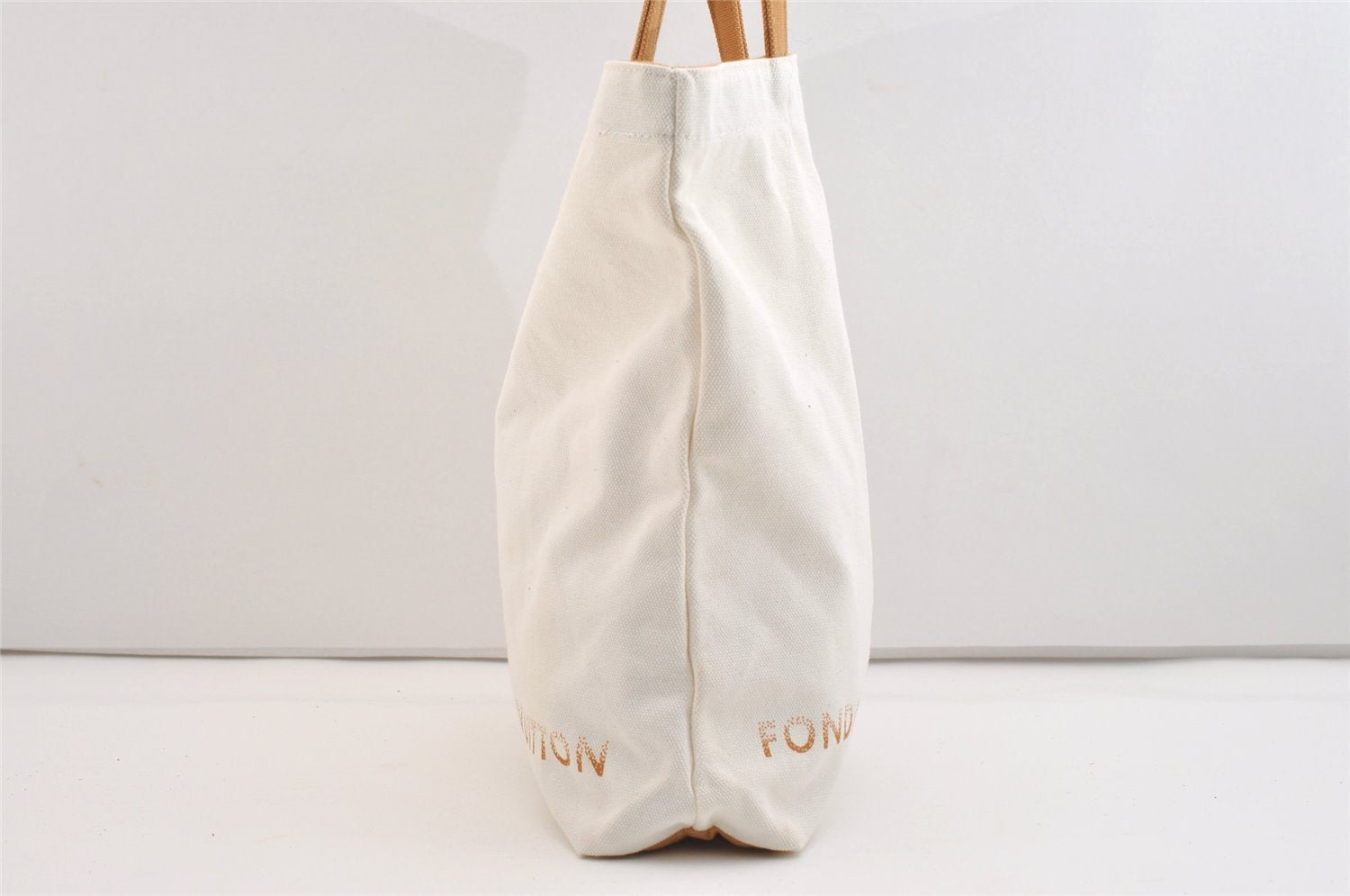 Authentic Louis Vuitton Fondation Exclusive Shoulder Tote Bag Canvas White 6057J